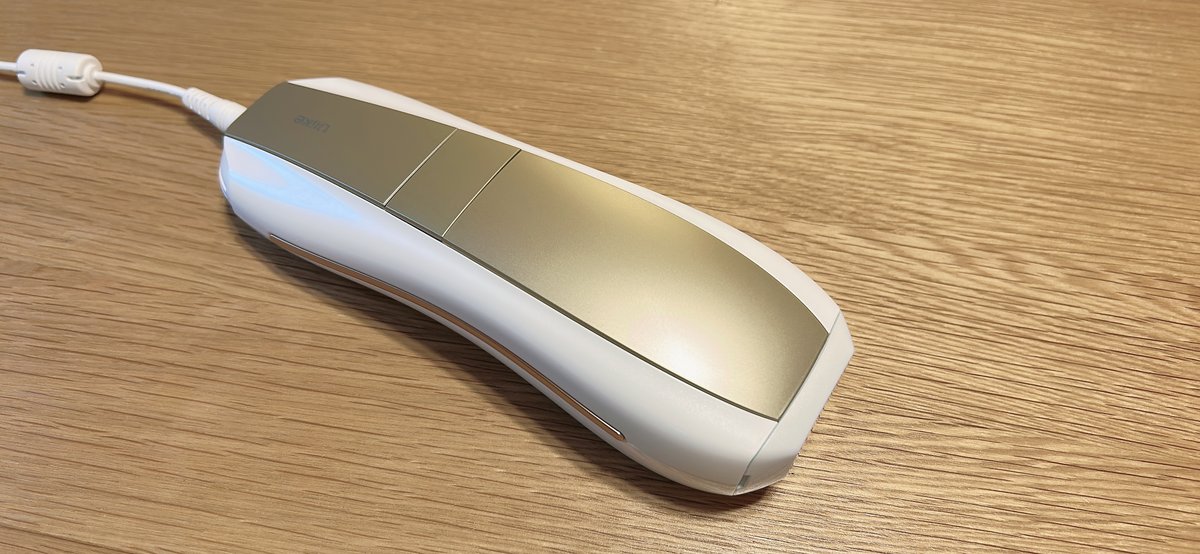 わが家のUlike Air10 Max実機（ホワイトゴールドの本体）